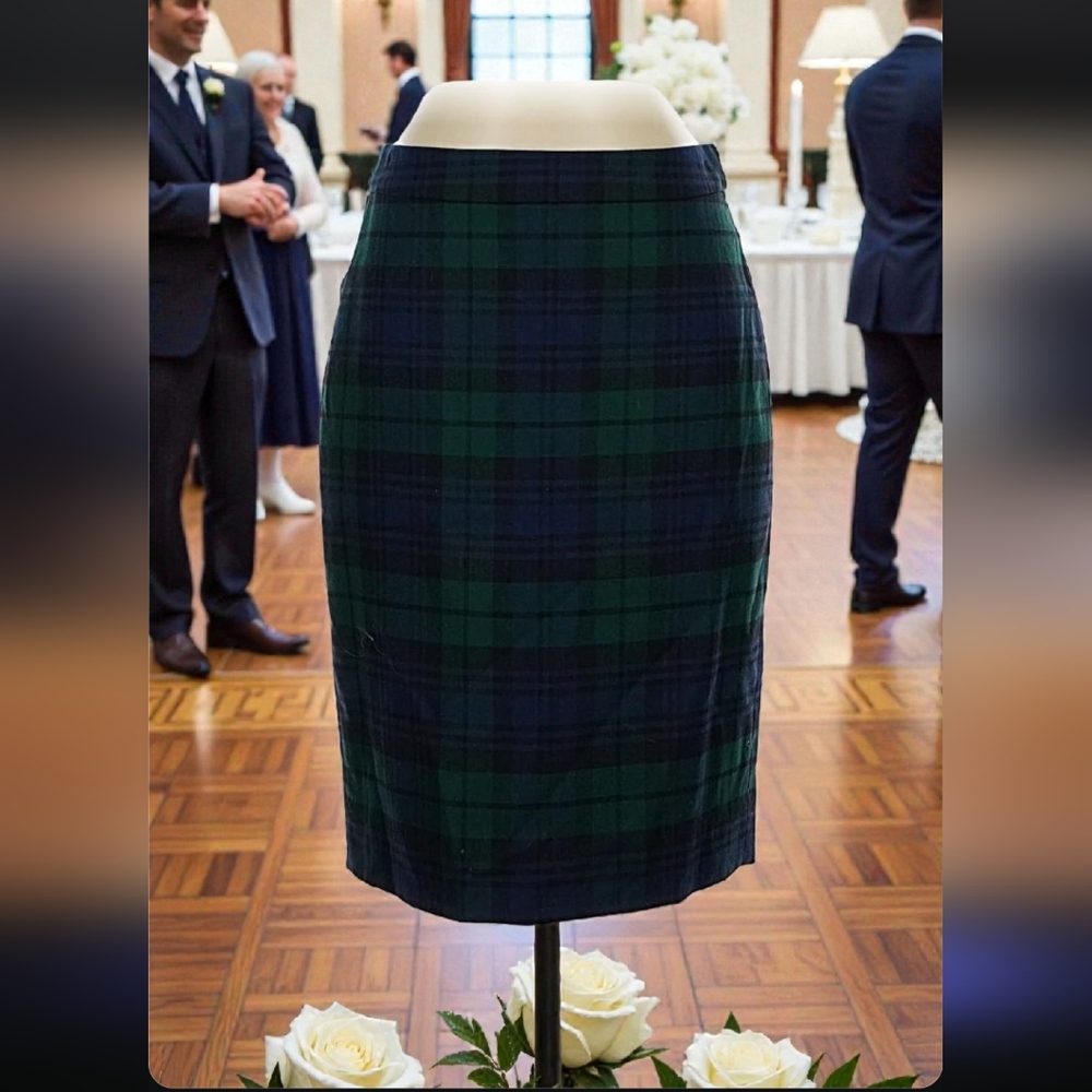 J. Crew Navy and Forest Green Plaid Pencil Skirt Size--00